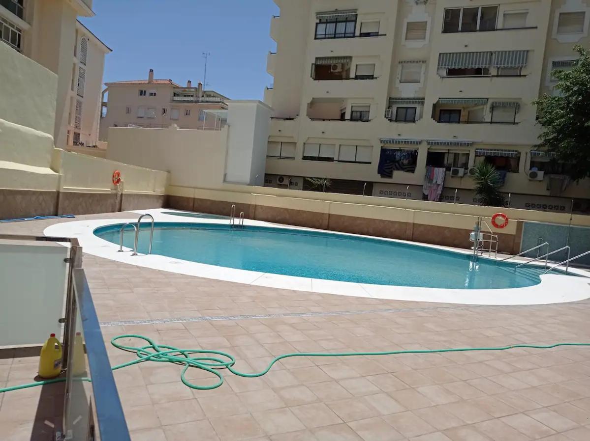 شقة Bonito, Luminoso Y Centrico Apartamento Con Piscina Y Vistas Al Mar توريمولينوس المظهر الخارجي الصورة